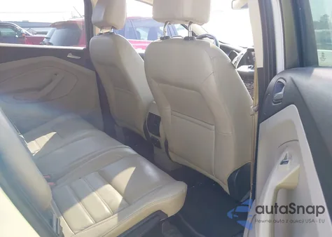 2017 Ford Escape Titanium z USA, uszkodzony, nr VIN 1FMCU9J94HUC20180